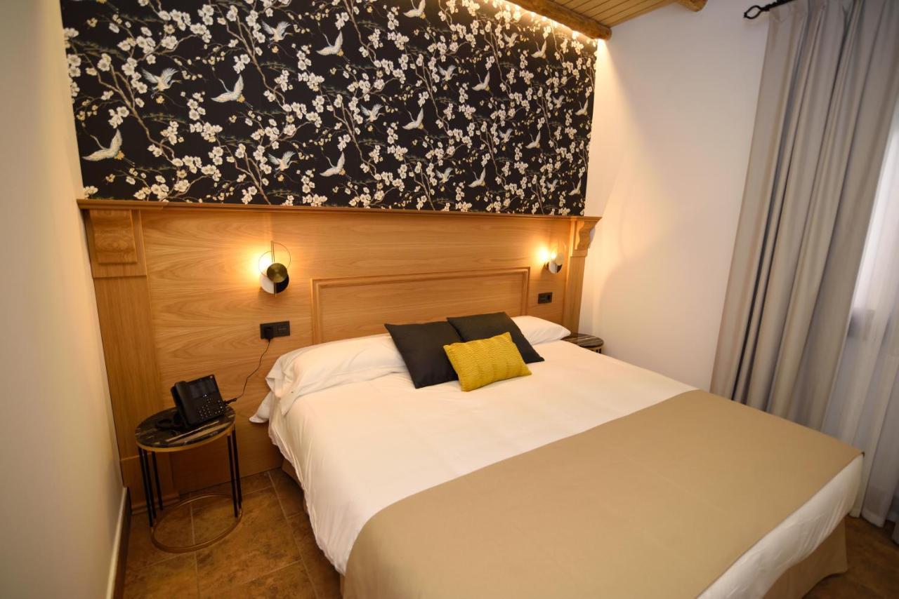 Hostal Rural Santa Habitaciones Aldea Del Rocio Ngoại thất bức ảnh