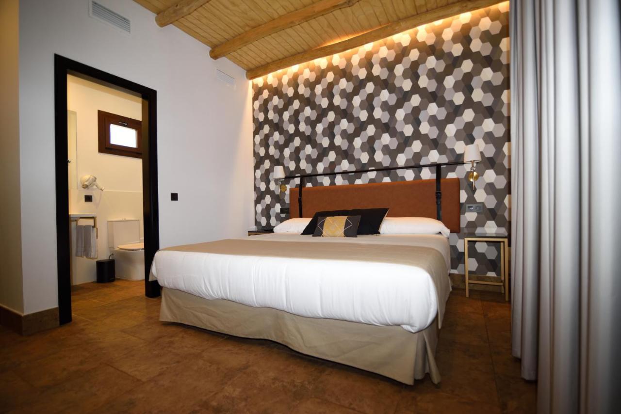 Hostal Rural Santa Habitaciones Aldea Del Rocio Ngoại thất bức ảnh