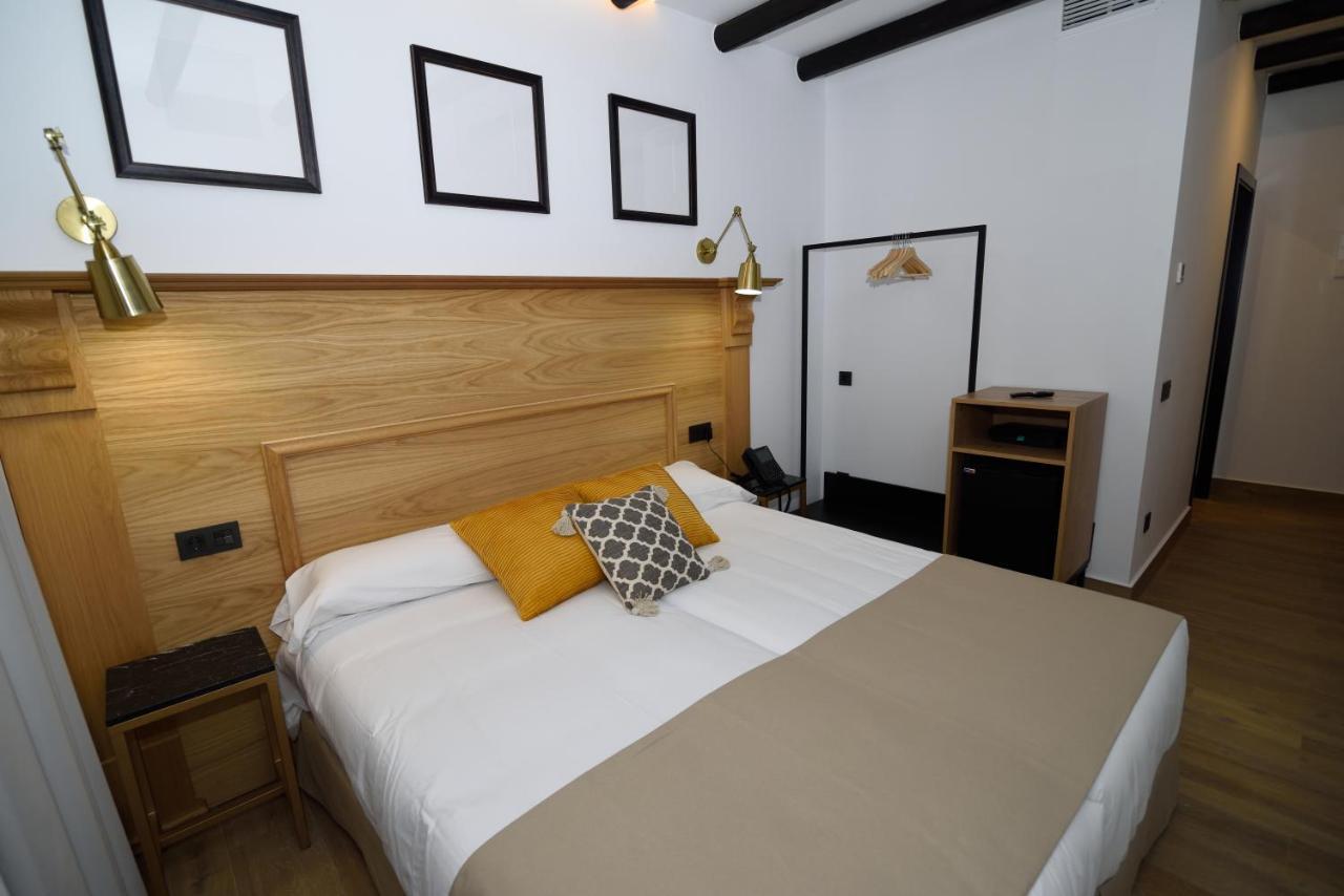 Hostal Rural Santa Habitaciones Aldea Del Rocio Ngoại thất bức ảnh