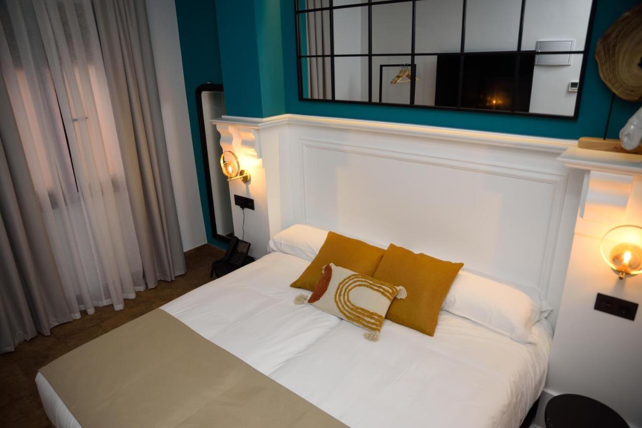 Hostal Rural Santa Habitaciones Aldea Del Rocio Ngoại thất bức ảnh