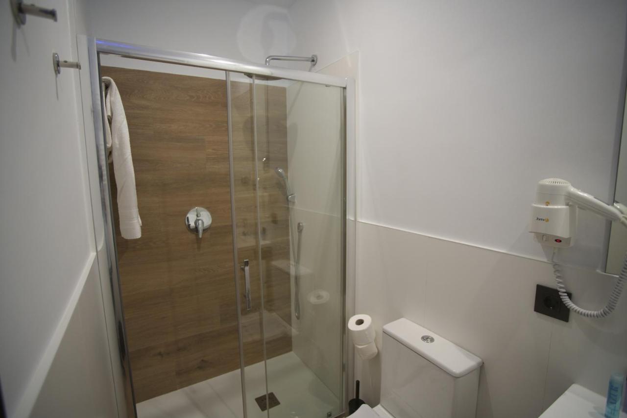 Hostal Rural Santa Habitaciones Aldea Del Rocio Ngoại thất bức ảnh