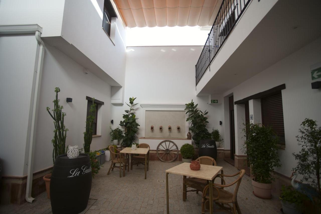 Hostal Rural Santa Habitaciones Aldea Del Rocio Ngoại thất bức ảnh